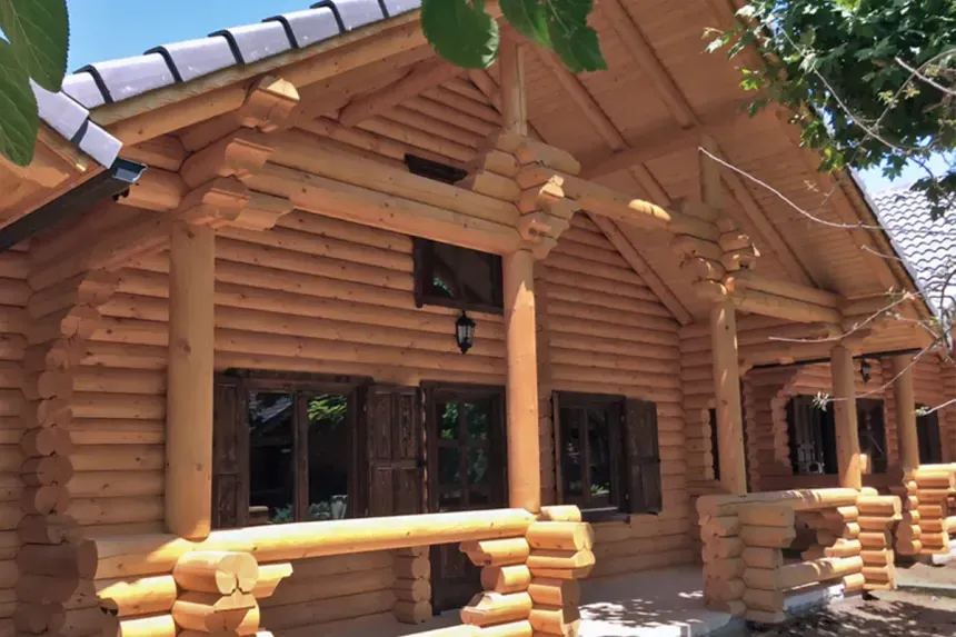 Primera casa de madera